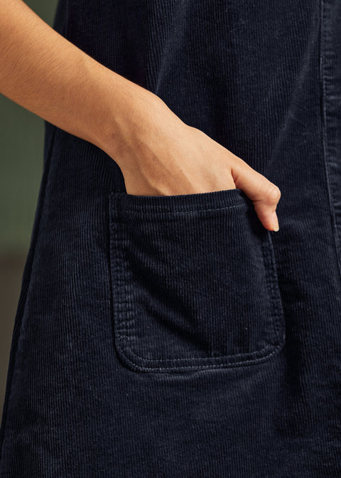 Vestido de pana con escote en V de Retro Radiance