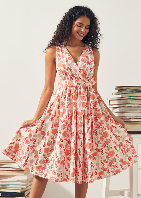 Vestido cruzado de efecto instantáneo