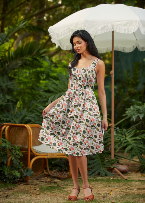 Vestido Woodland Vintage en color crema.