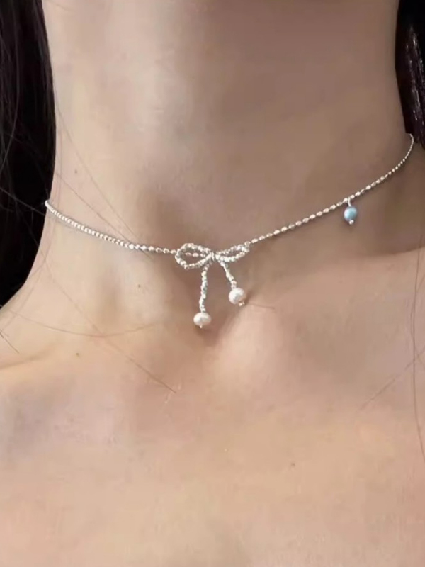 Sweet Bow Pendant Necklace