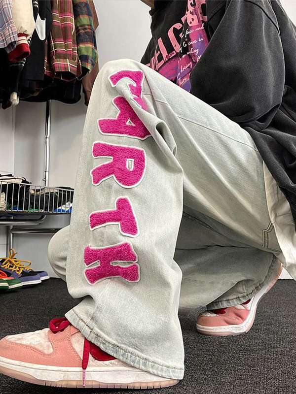 Contrast Letter Flocking Embroidery High Rise Boyfriend Jeans