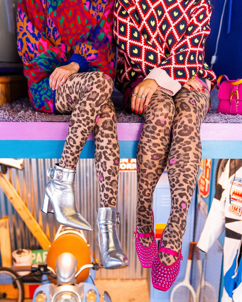 Medias transparentes con estampado de leopardo rosa pop