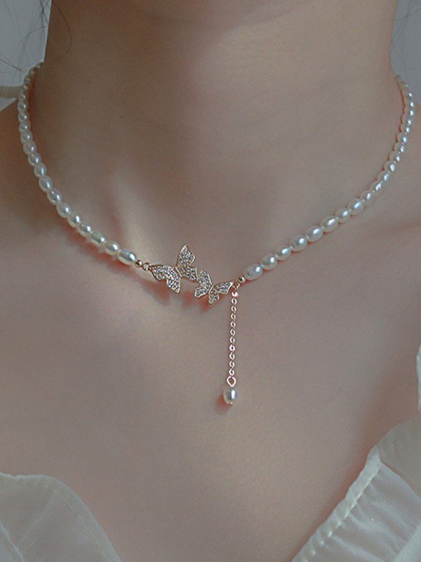 Rhinestone Butterfly Faux Pearl Necklace