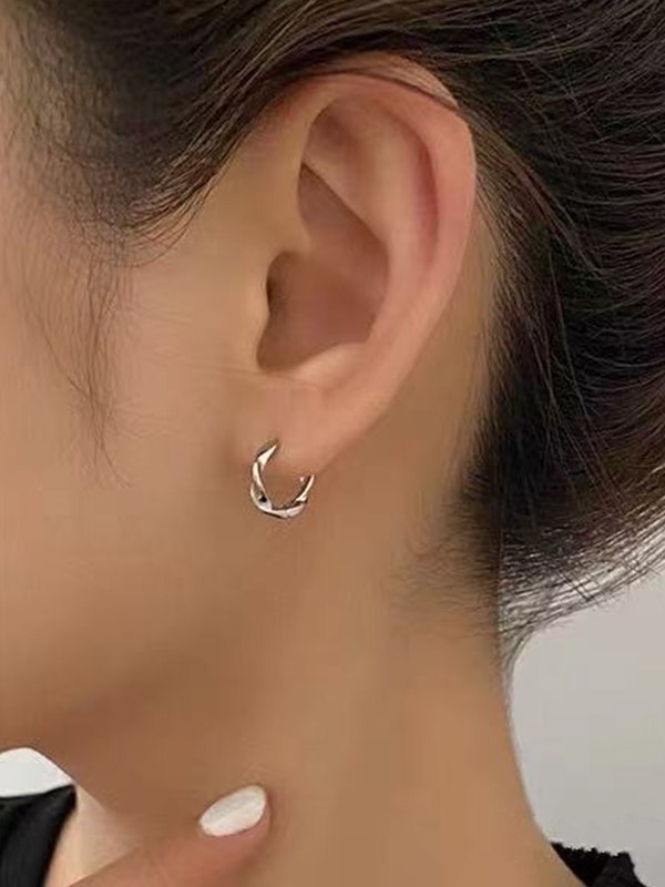 1pair Twisted Hoop Earrings