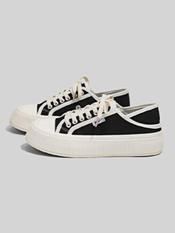 Versatile Breathable Sneaker